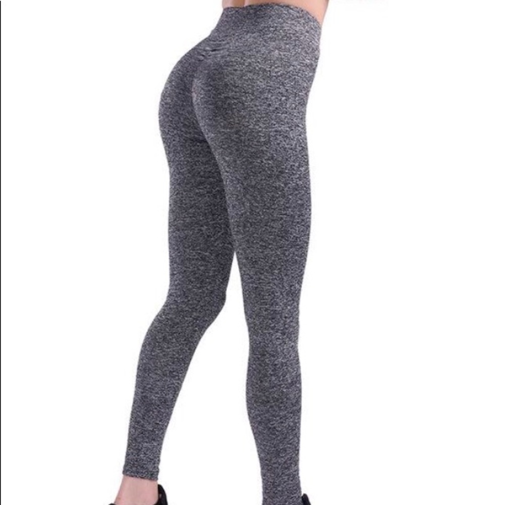 ‼️CLOSET CLOSEOUT‼️ NWOT Cinched Booty Leggings
